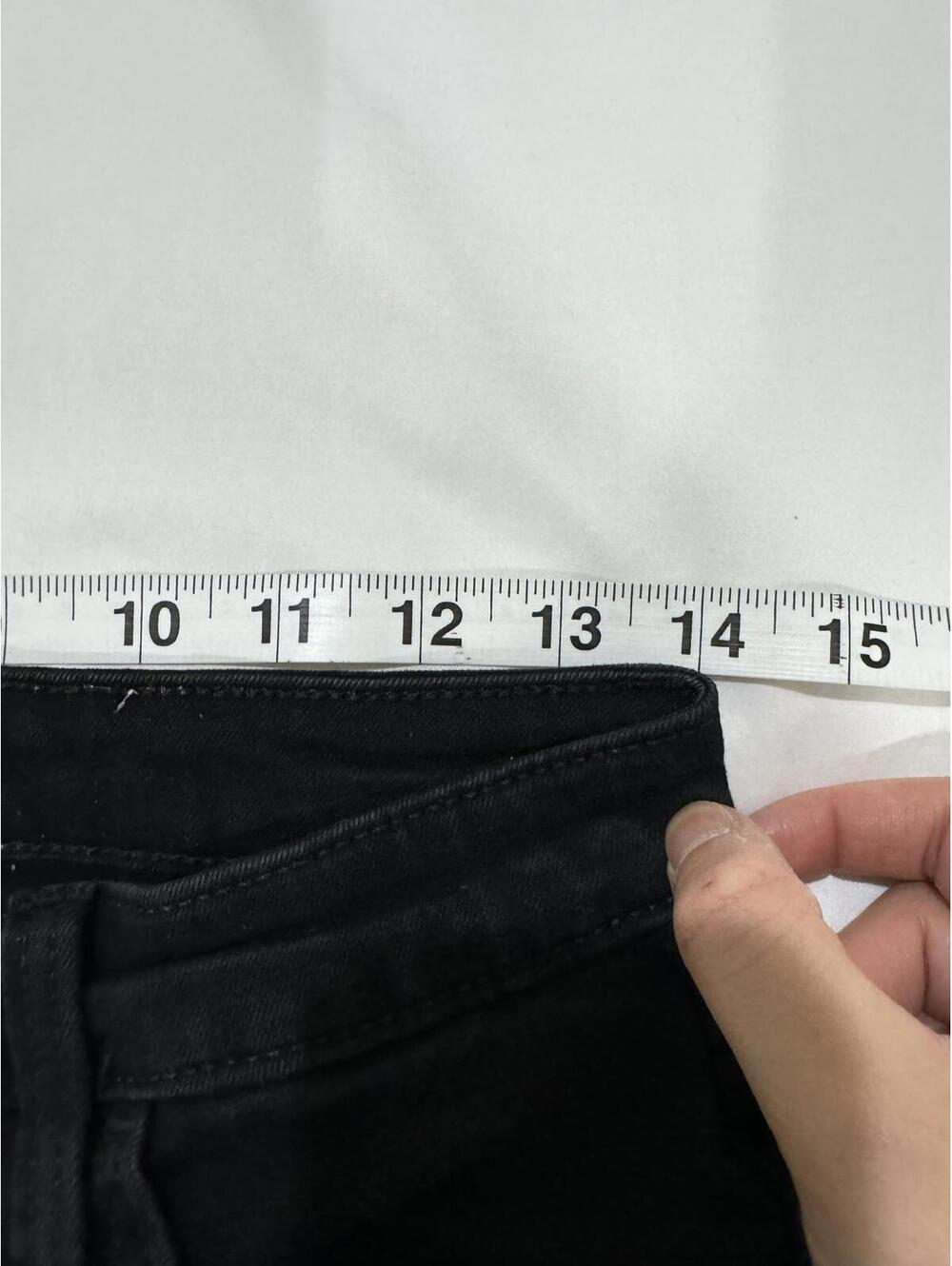 {SOLD} Universal Thread Black High Rise Skinny Denim Jeans- Size 8/29R - Picture 6 of 7